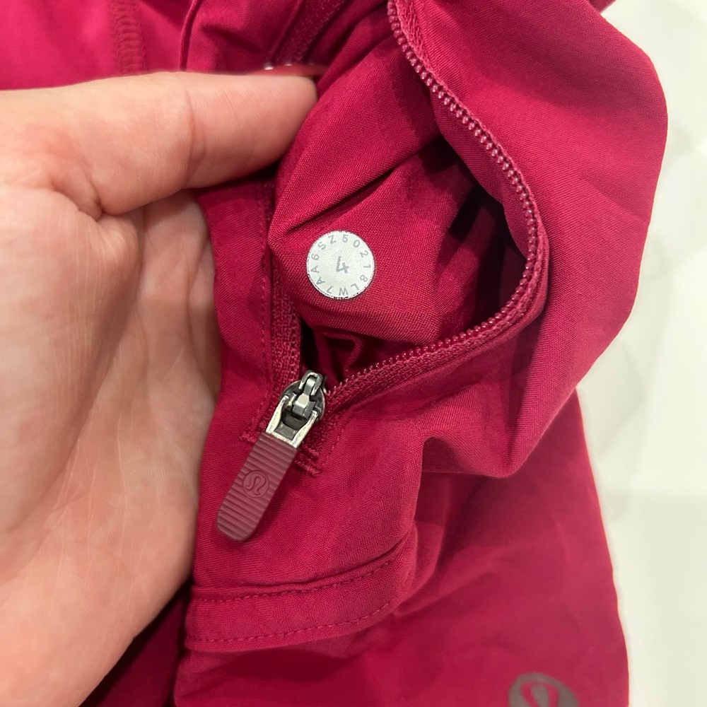 Lululemon Tracker Low-Rise Lined Short 4" - Picture 3 of 9